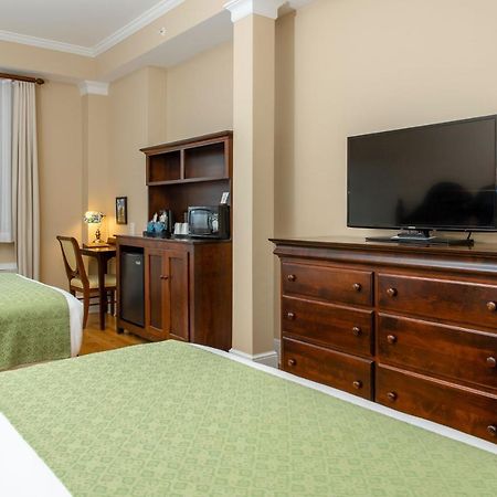 Mills Park Hotel Yellow Springs Экстерьер фото
