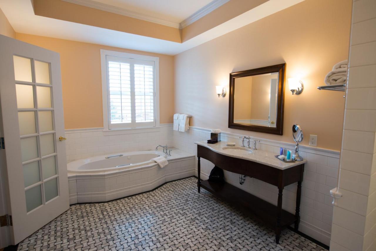 Mills Park Hotel Yellow Springs Экстерьер фото