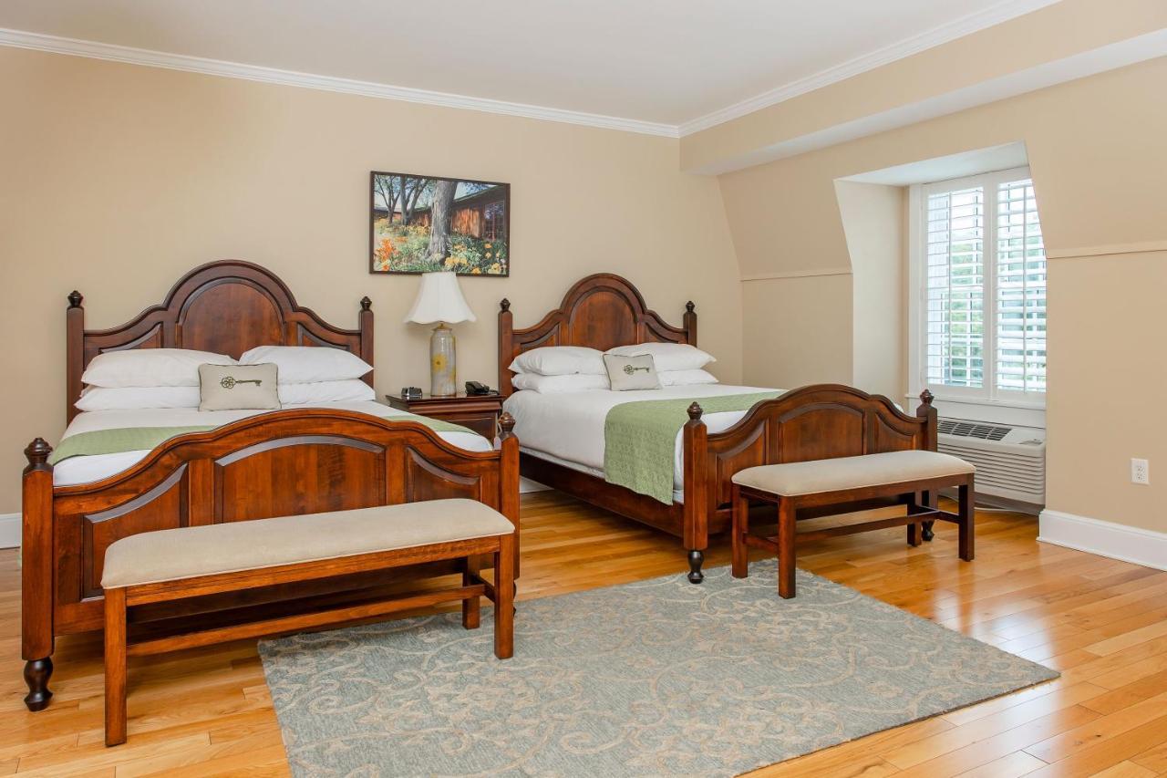 Mills Park Hotel Yellow Springs Экстерьер фото
