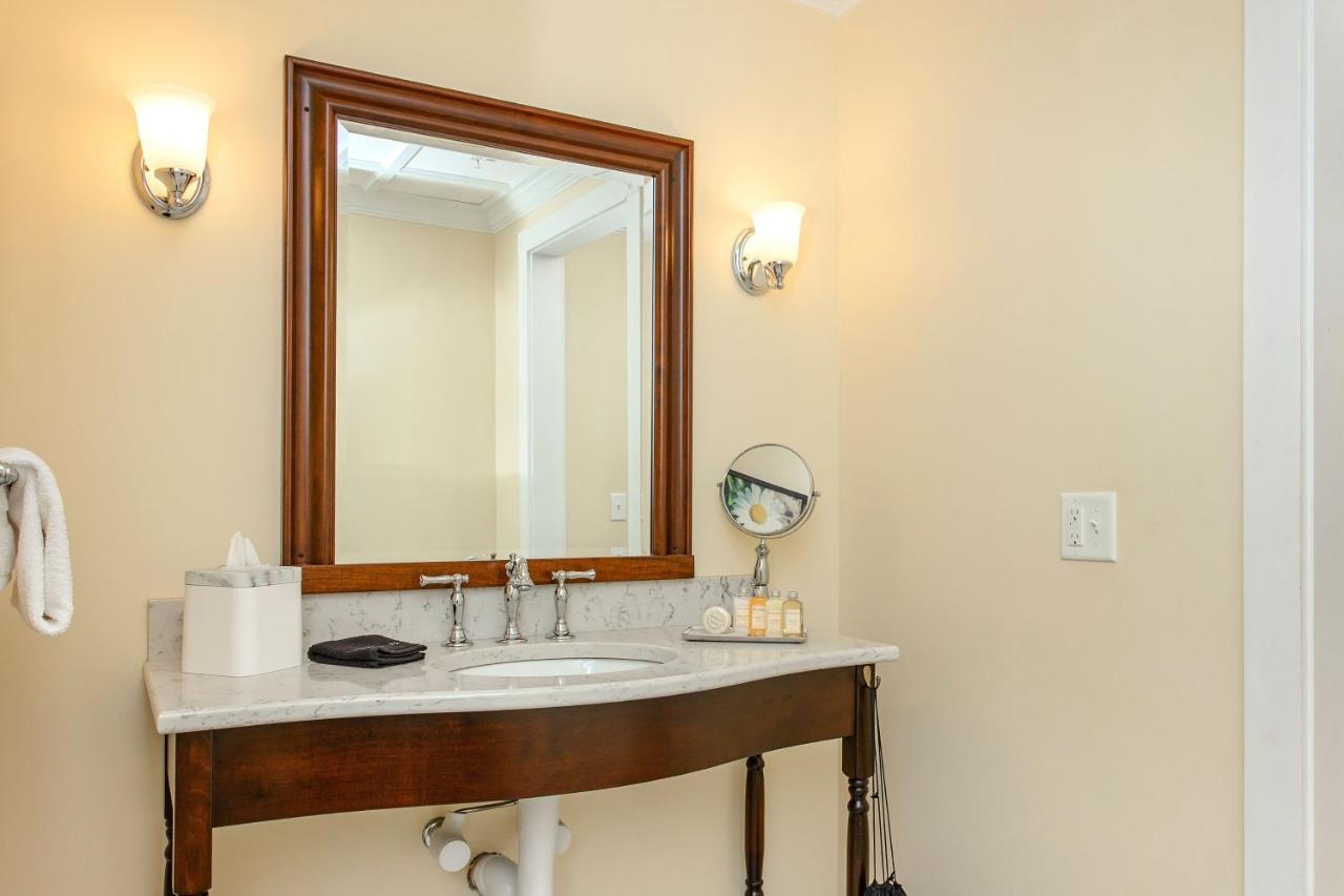 Mills Park Hotel Yellow Springs Экстерьер фото