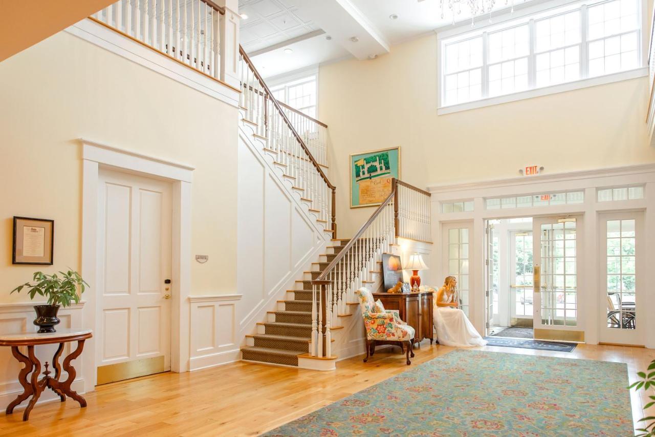 Mills Park Hotel Yellow Springs Экстерьер фото