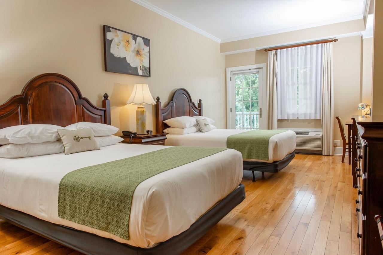 Mills Park Hotel Yellow Springs Экстерьер фото